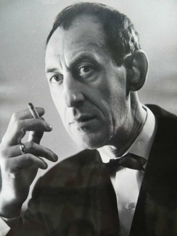 Владимир Басов